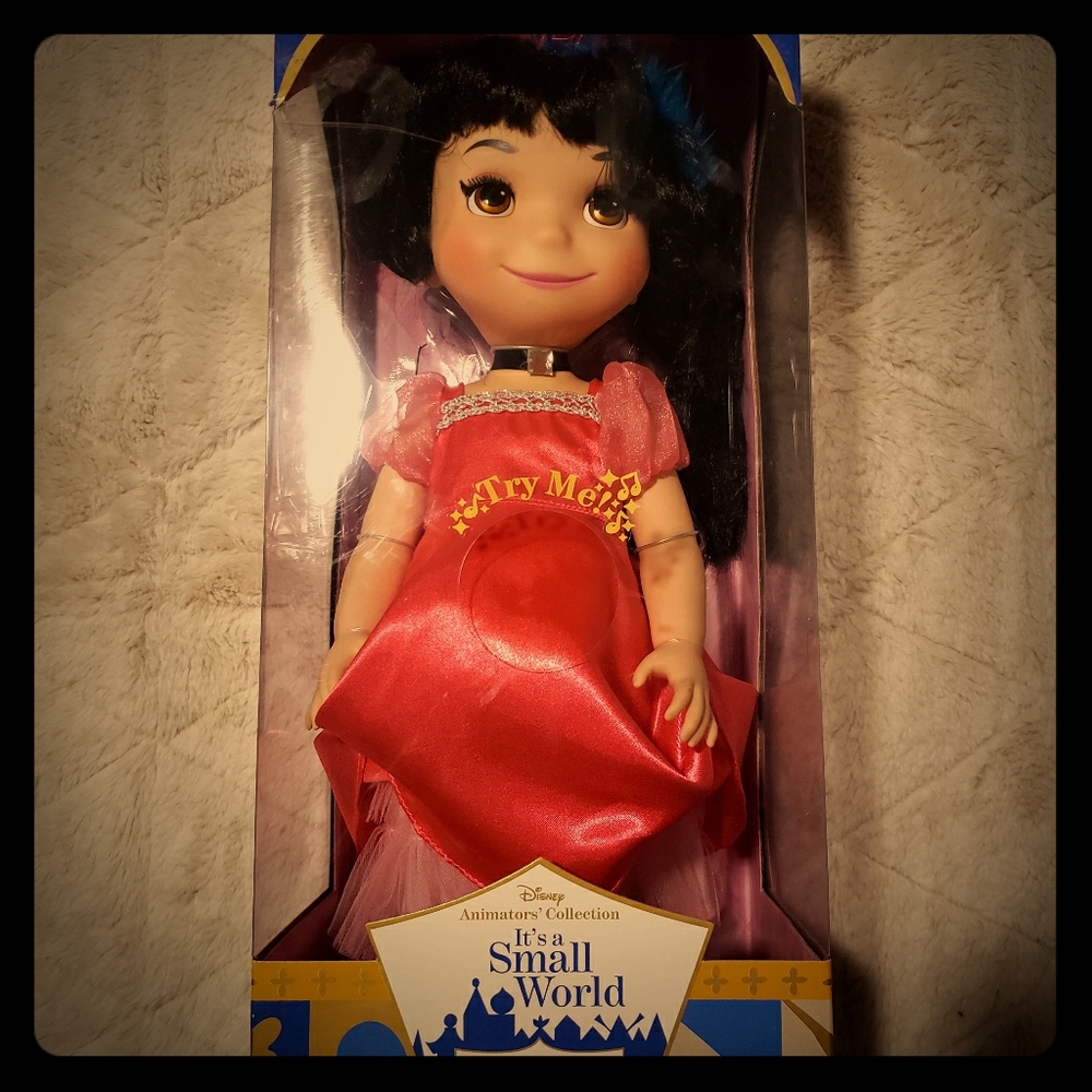 Disney Animators Collection It's a Small World